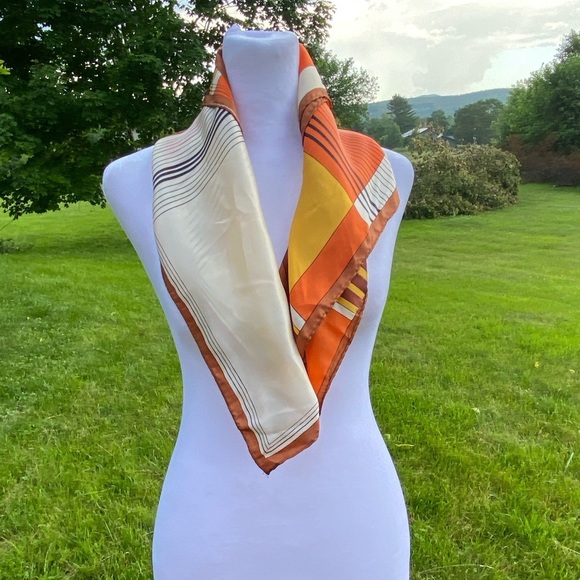 Vintage Orange Brown Geometric Acetate Scarf - Picture 6 of 8